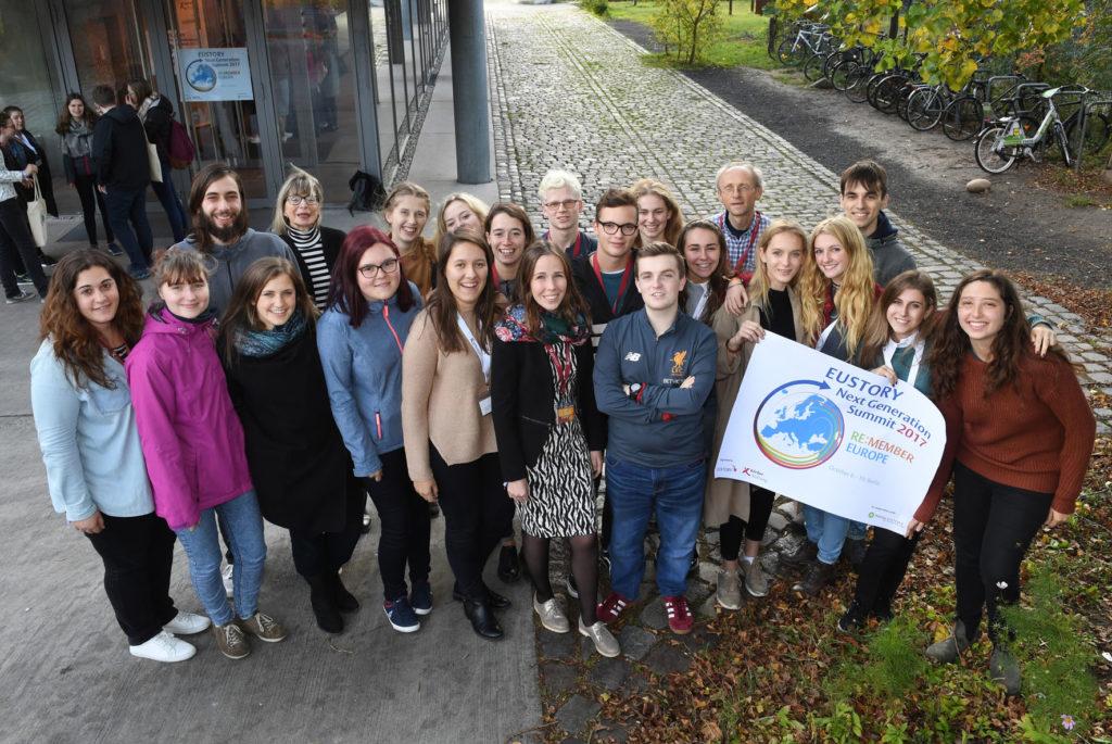 Die Workshopgruppe von Vajswerk beim EUSTORY Summit der Körber Stiftung
