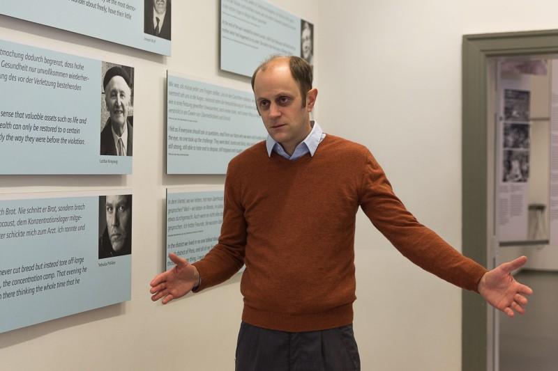 hp_Show_a1_FinkTisch_1